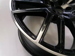 MASERATI Maserati Levante Alloy Wheel 670044711 Alloy Wheel — thumbnail 3