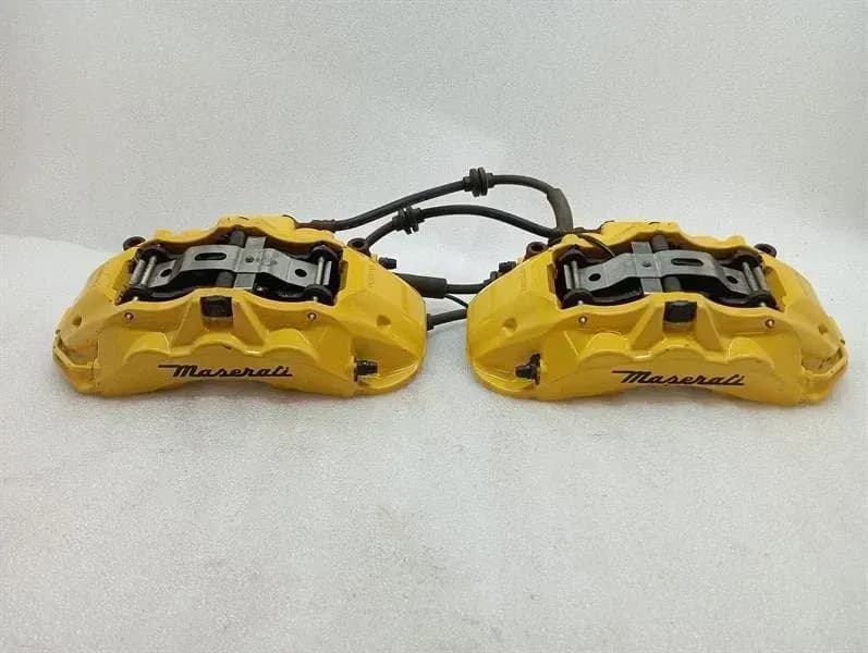MASERATI Maserati Granturismo M145 Front Brake Caliper 82102501 Front Brake Caliper Set