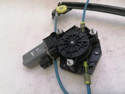 MASERATI Maserati Granturismo M145 Right Door Winder 069912100 Window Regulator Front Right — thumbnail 7