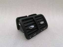 MASERATI Maserati Granturismo M145 rear air vent 225787 ventilation nozzle ventilation grille — thumbnail 2