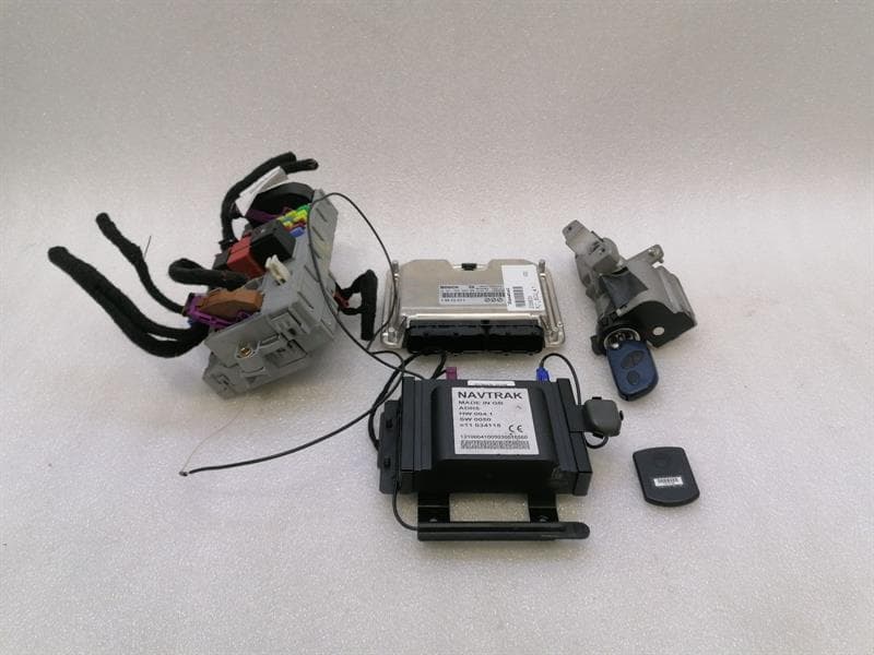 MASERATI Maserati Granturismo M145 Engine ECU 235633 Engine Control Unit 4.7L