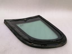 MASERATI Maserati Granturismo M145 Right Rear 1/4 Glass 80088200 Door Window 1/4 Rear RH — thumbnail 10