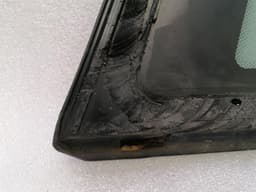 MASERATI Maserati Granturismo M145 Right Rear 1/4 Glass 80088200 Door Window 1/4 Rear RH — thumbnail 9