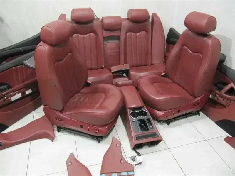 MASERATI MASERATI QUATTROPORTE M139 SEATS FACELIFT RED LEATHER ROLL TABLES