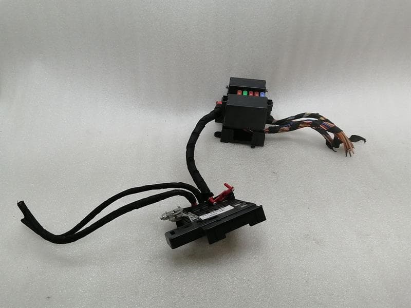 MASERATI Maserati Granturismo M145 Fuse Box 228542 Fuse Box