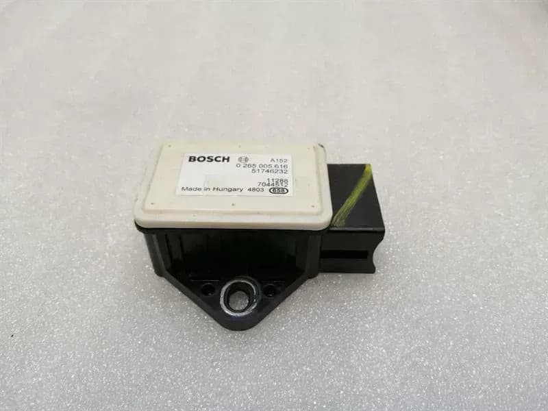 Maserati Quattroporte M139 Yaw Rate Sensor 51746232