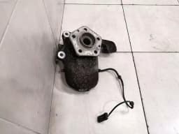 MASERATI Maserati Quattroporte Right Front Hub 28.8225.51 Wheel Bearing Housing Front Right — thumbnail 3