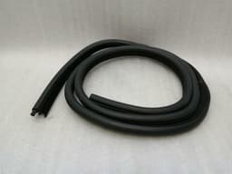 MASERATI Maserati Quattroporte M139 RRH door seal 81457200 door seals rear right — thumbnail 3