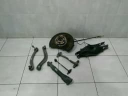 MERCEDES-BENZ Mercedes CLS W218 Right Rear Hub A2123500241 Wheel Bearing Housing Rear RE Complete — thumbnail 1