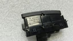 MERCEDES-BENZ Mercedes CLS W218 door lock switch A2049058402 door lock switch — thumbnail 6