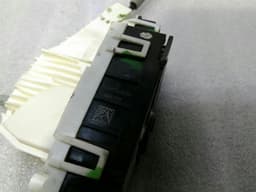 MERCEDES-BENZ Mercedes CLS W218 FRH door lock A2047203035 door lock front right Kessy — thumbnail 3