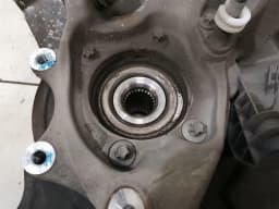 MERCEDES-BENZ Mercedes CLS W218 right rear hub set A2123500241 wheel bearing housing rear right — thumbnail 5