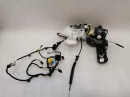 MERCEDES-BENZ Mercedes CLS W218 front left door lock A2047202735 door lock left keyless-go — thumbnail 5