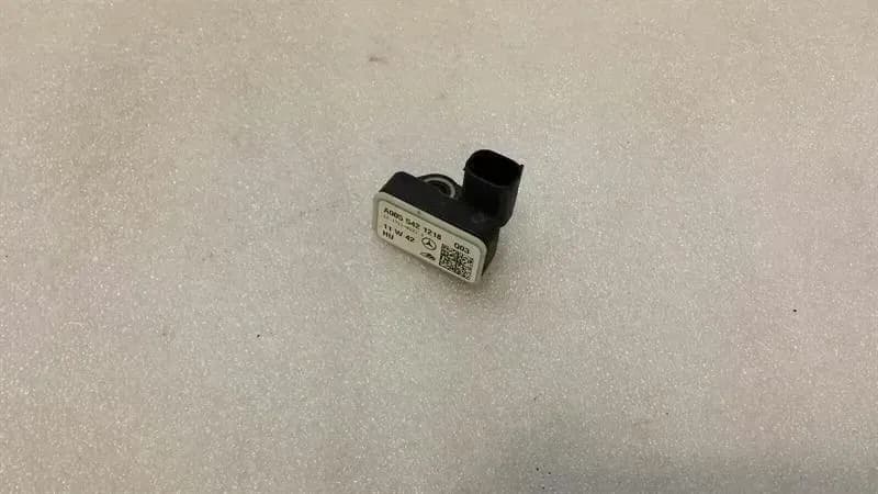 Mercedes CLS W218 Crash Sensor A0055421218 Impact Sensor