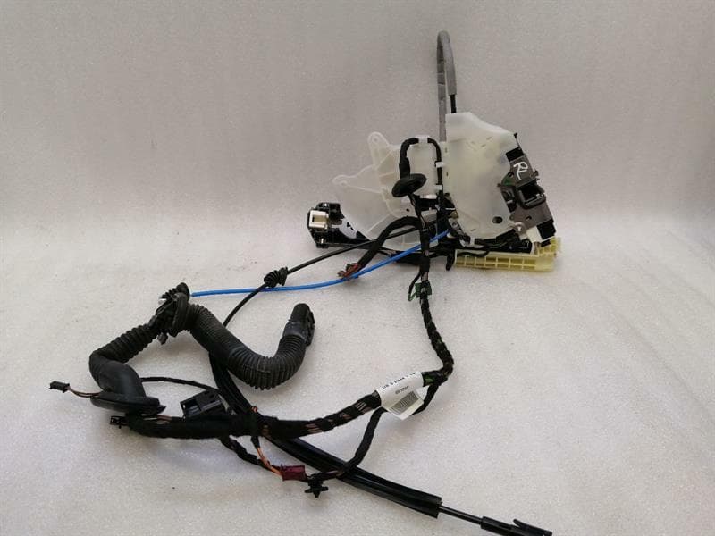 Mercedes CLS W218 Rear Left Door Lock A2047302935 Door Lock Left KEYLESS-GO