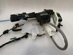 MERCEDES-BENZ Mercedes CLS W218 Rear Left Door Lock A2047302935 Door Lock Left KEYLESS-GO — thumbnail 10