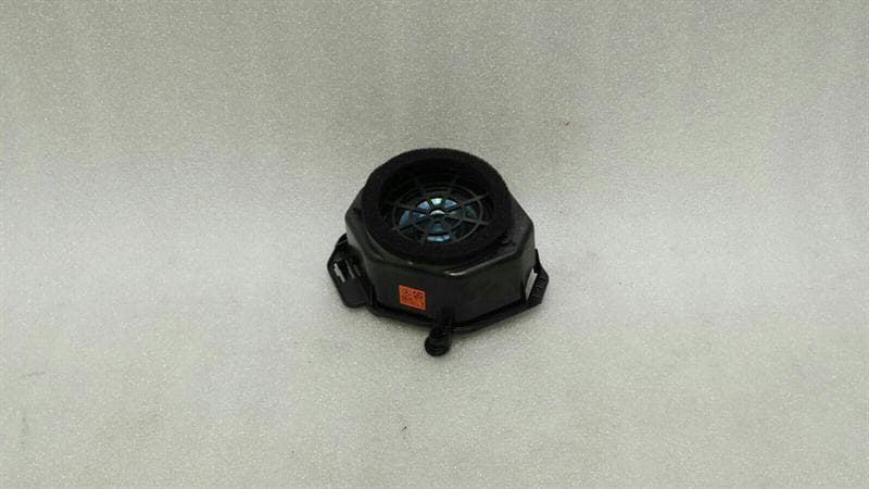 Mercedes CLS W218 Speakers A2048202402 Loudspeaker Logic7 L7 HK