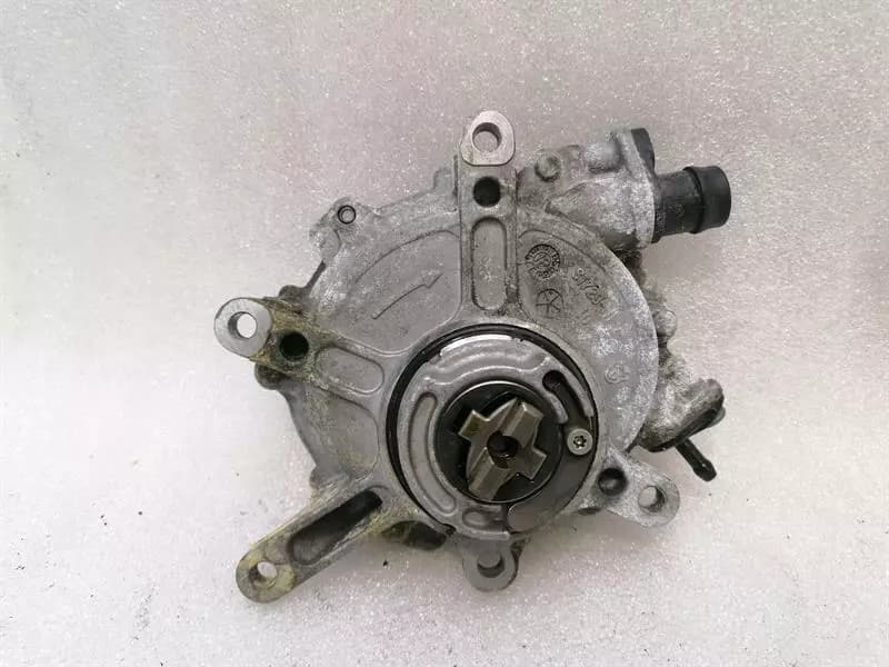 MERCEDES-BENZ Mercedes CLS W218 Vacuum Pump A2780105703 Vacuum Pump M278