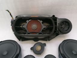 MERCEDES-BENZ Mercedes CLS W218 Speaker Set A2128203502 Speaker Set Logic7 L7 HK — thumbnail 3