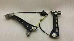 MERCEDES-BENZ Mercedes CLS W218 Right Front Door Winder A2187200479 Window Regulator Front Right — thumbnail 1