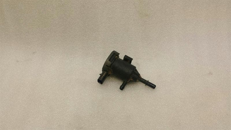 MERCEDES-BENZ Mercedes CLS W218 Purge Valve A0014760532 Regenerator Valve