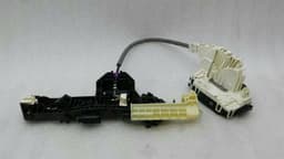 MERCEDES-BENZ Mercedes CLS W218 rear le door lock A2047302935 door lock rear left — thumbnail 1