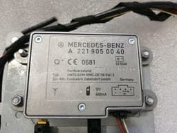 MERCEDES-BENZ Mercedes S-class W221 aerial / antenna A2219050040 antenna — thumbnail 5