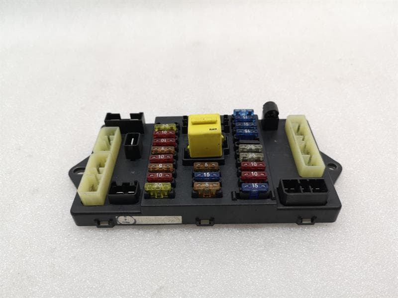 BENTLEY BENTLEY ARNAGE GREEN LABEL Fuse Box PM26948PB Fuse Box