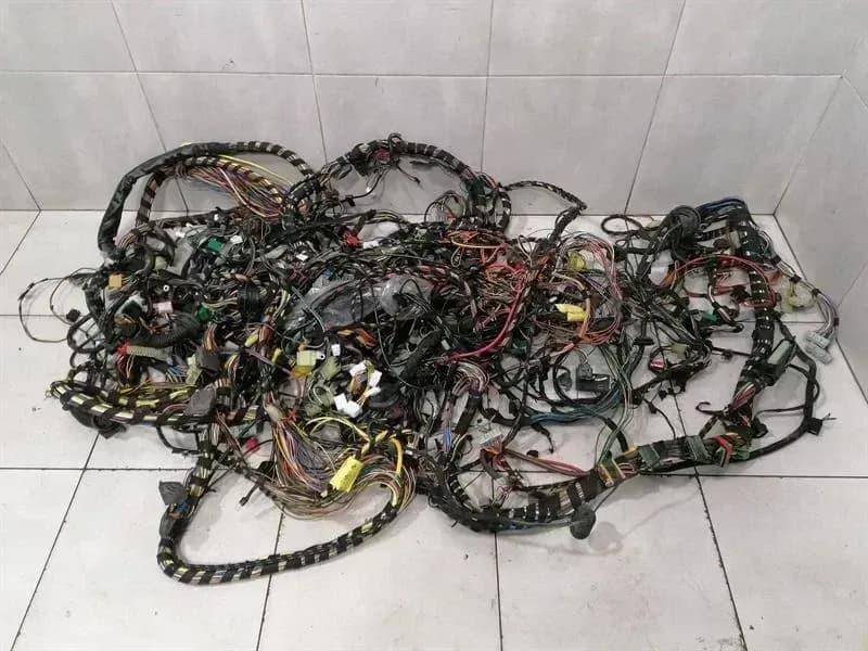 BENTLEY BENTLEY ARNAGE GREEN LABEL MAIN BODY RHD Wiring Loom PM20607PF Harness