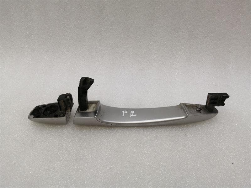 Cadillac STS-V STS LC3 door handle 19121211 door handle right front right