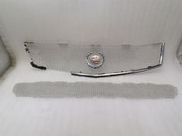 CADILLAC CADILLAC STS-V STS LC3 Front Grill 15886790 Radiator Grille WITH DEFECTS SET — thumbnail 1