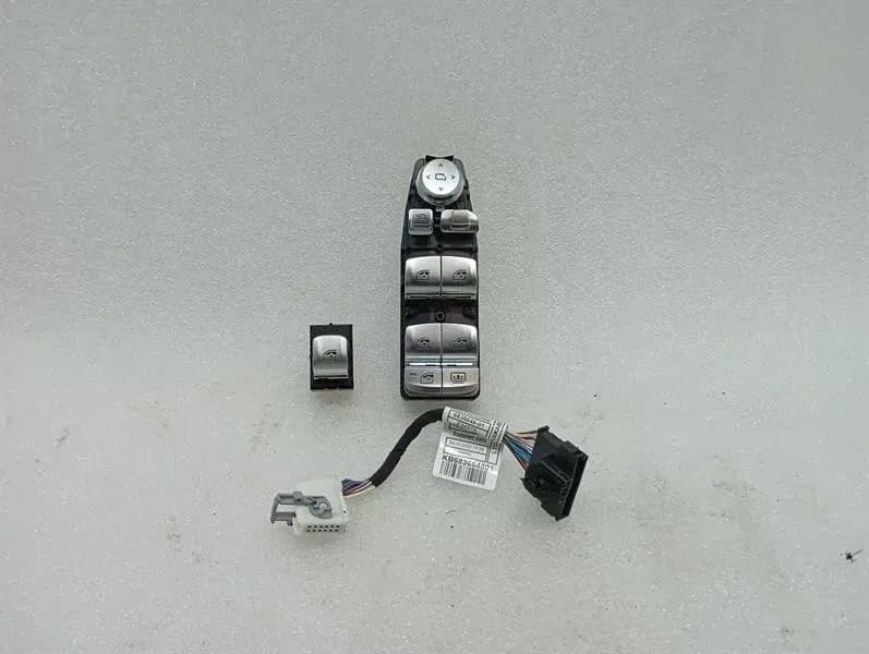 BMW BMW 8 Series 18--25 G16 M8 Gran Coupe Window Switch 9460493 Window Switch