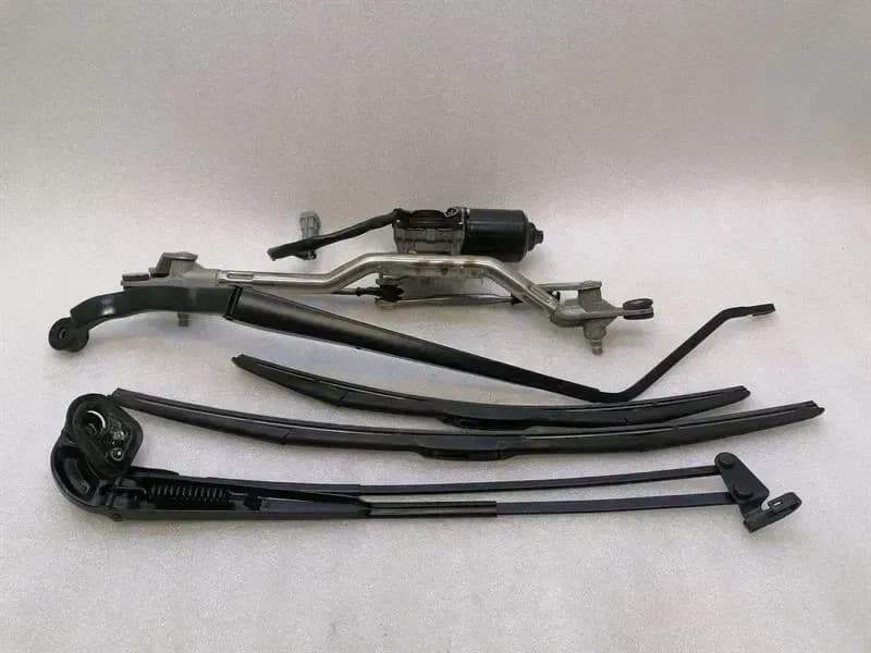 FERRARI Ferrari 458 F142 Spider Front Wiper Linkage 82963900 Wiper Motor Front