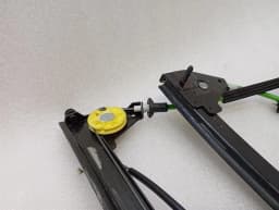 FERRARI Ferrari 458 F142 Spider Right Door Winder 81487400 Right Window Regulator — thumbnail 4
