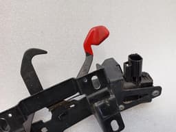 FERRARI Ferrari 458 F142 Spider Bonnet lock 83679100 hood lock — thumbnail 9