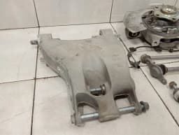 FERRARI Ferrari 458 F142 Spider Right Rear Hub 268380 Wheel Bearing Housing Rear Right — thumbnail 3