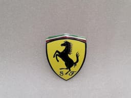 FERRARI FERRARI 458 F142 SPIDER 82746100 SQUADRA CORSE SHIELD BADGE -SHIELD BADGE- LOGO — thumbnail 1