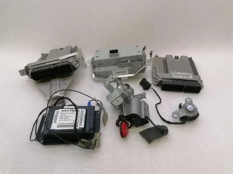 Ferrari 458 F142 Spider Engine ECU SET 238263 Engine Control Unit 4.5 V8