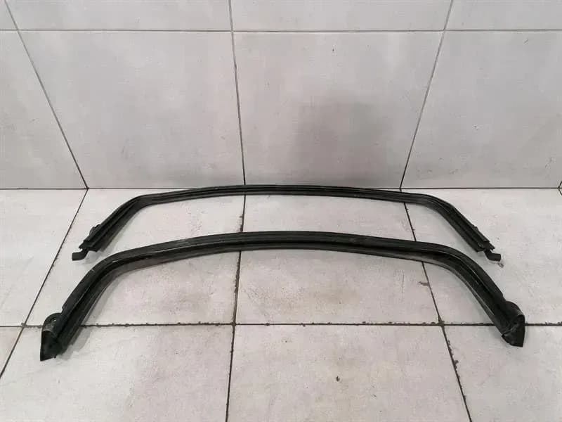Ferrari 458 F142 Spider Seal 82201100 External + Internal Rear Screen Seal