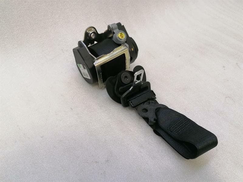 BMW BMW 5 Series F10 front right seatbelt 618120800 seat belt front belt RE