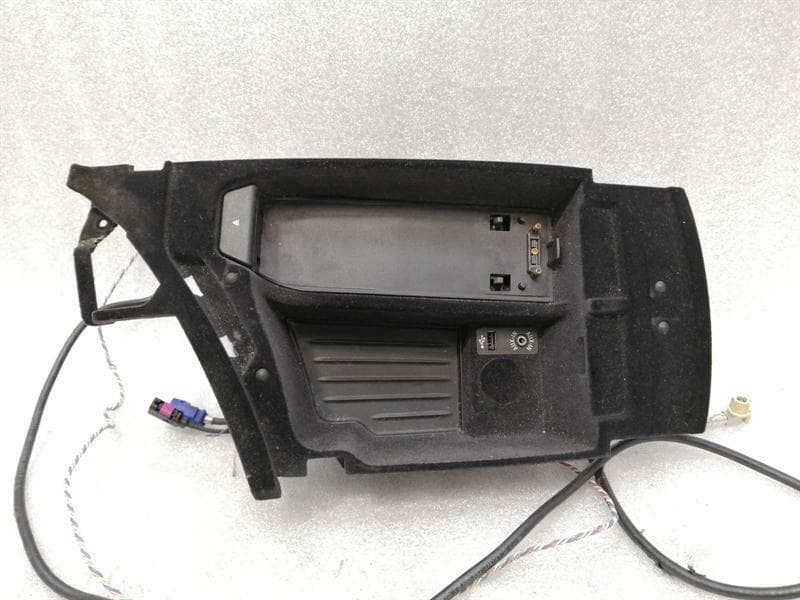 BMW BMW 5 Series F10 Console With Phone Craddle 9220651 Phone Center Console