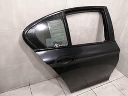 BMW BMW 5 F10 Right Rear Door 7206114 Door Rear Right Shadowline With Small Defect — thumbnail 2