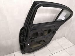 BMW BMW 5 F10 Right Rear Door 7206114 Door Rear Right Shadowline With Small Defect — thumbnail 3