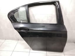 BMW BMW 5 F10 Right Rear Door 7206114 Door Rear Right Shadowline With Small Defect — thumbnail 6