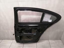 BMW BMW 5 F10 Right Rear Door 7206114 Door Rear Right Shadowline With Small Defect — thumbnail 9