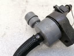BMW BMW 5 Series F10 M5 Evap Valve 7636149 valve tank ventilation valve — thumbnail 6