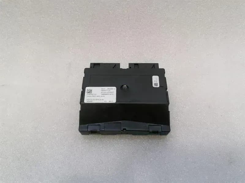 BMW BMW 5 Series F90 G30 M5 Electronic Module HVAC 9439011 A/C Control Unit
