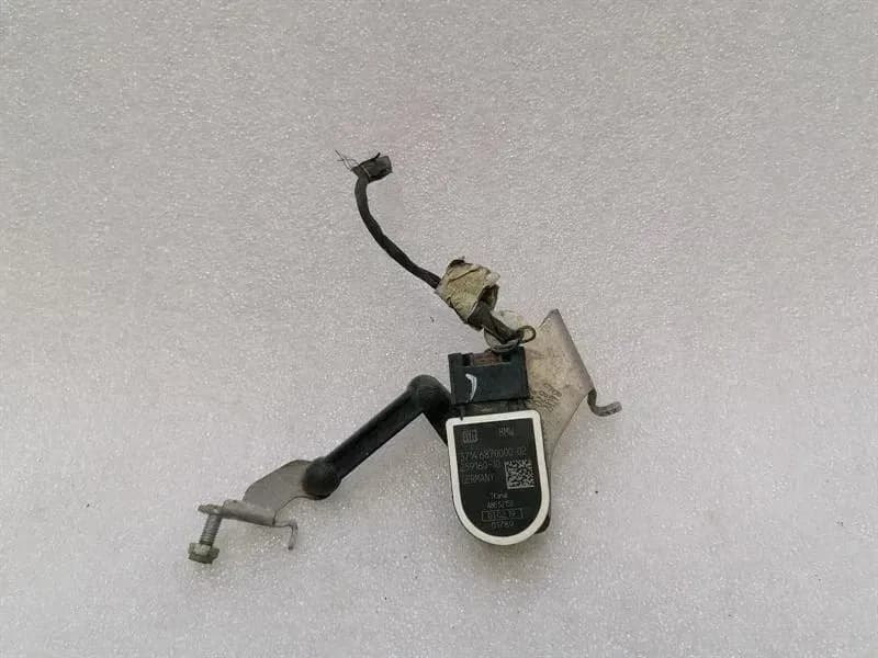 BMW BMW 5 Series F90 G30 M5 Sensor 6870000 FR LEVEL Level