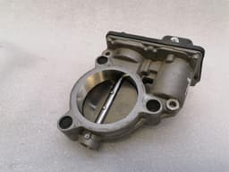 BMW BMW 5 Series F90 G30 M5 Throttle Body 7619008 Throttle Body — thumbnail 6