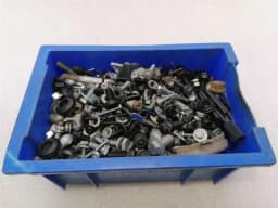 BMW BMW 5 SERIES F90 G30 M5 SCREWS SCREWS BOLTS FROM ONE CAR SET BOLTS — thumbnail 4